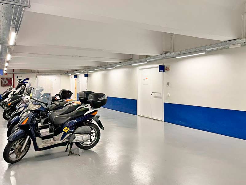 oficinas con parking motos